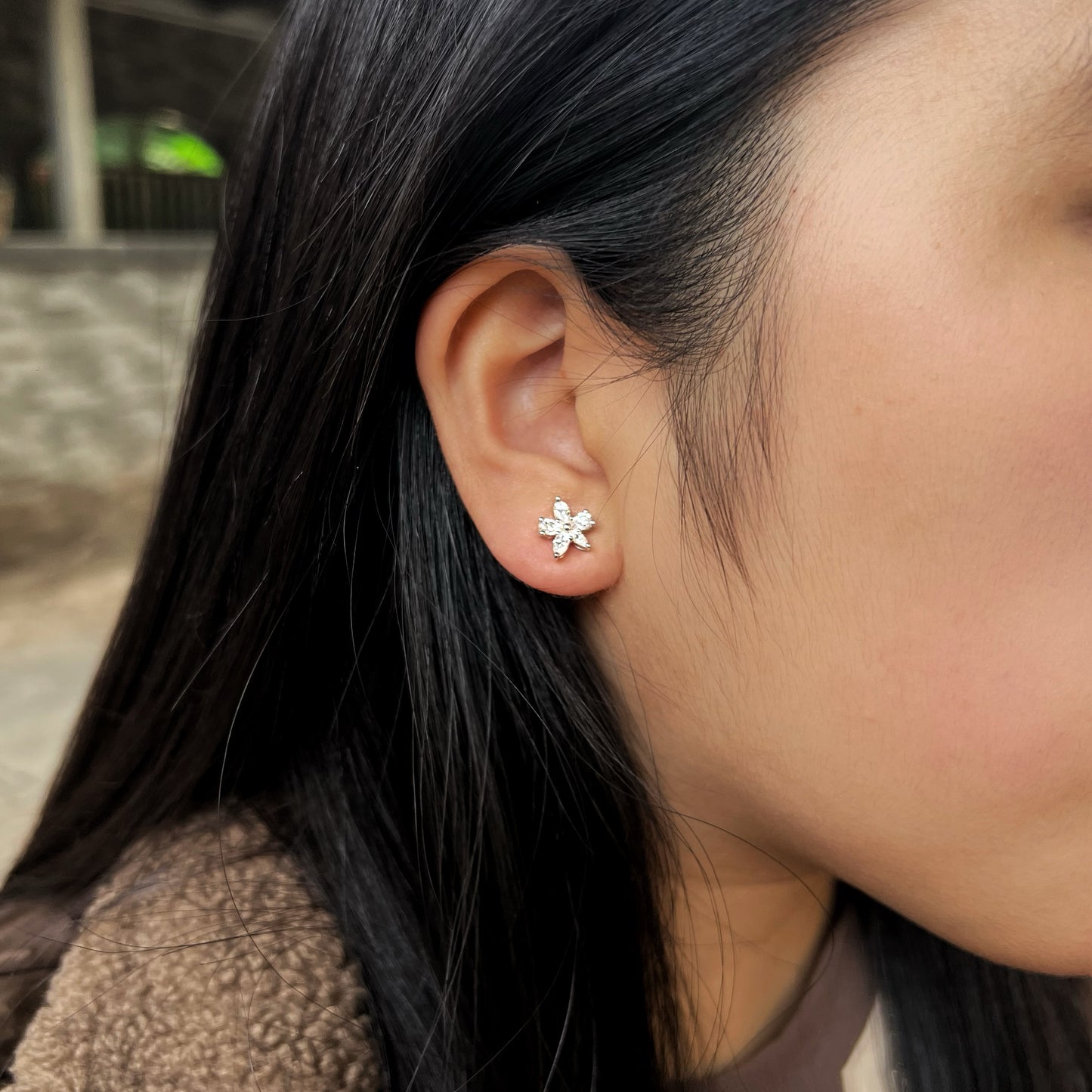 Auriella Dainty Cubic Zirconia Flower Stud Earrings