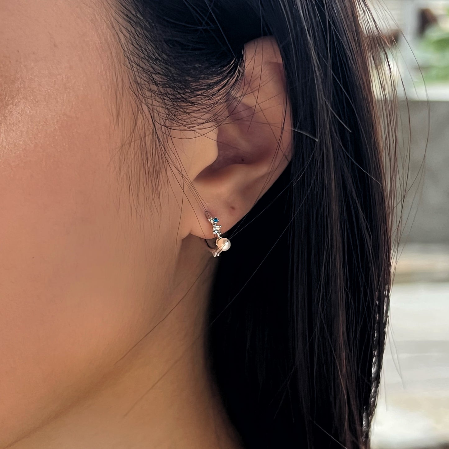Auriella Pearl and Topaz Stud Earrings 925 Silver