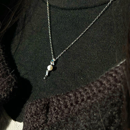 Pearl Aquamarine and Topaz Vertical Bar Neclace